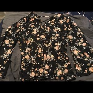 Floral blouse 🌷